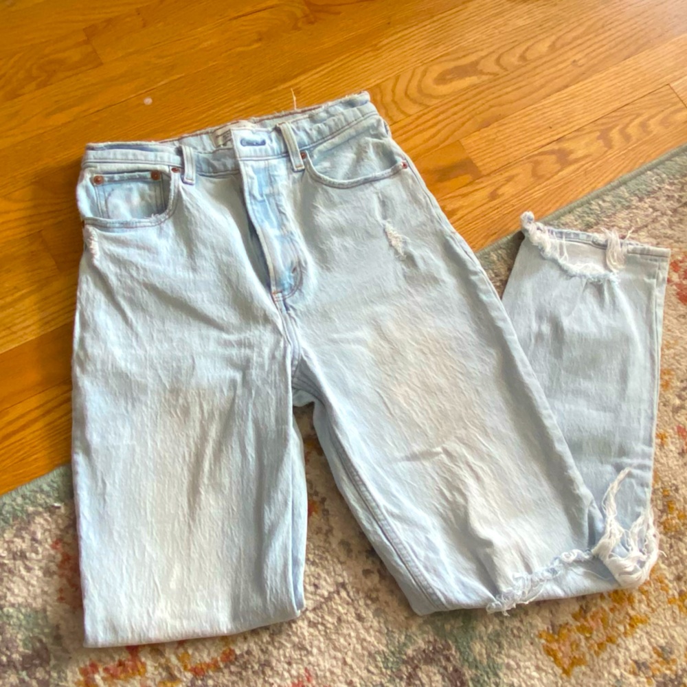 Abercrombie & Fitch 90’s Straight Ultra High Rise Jeans